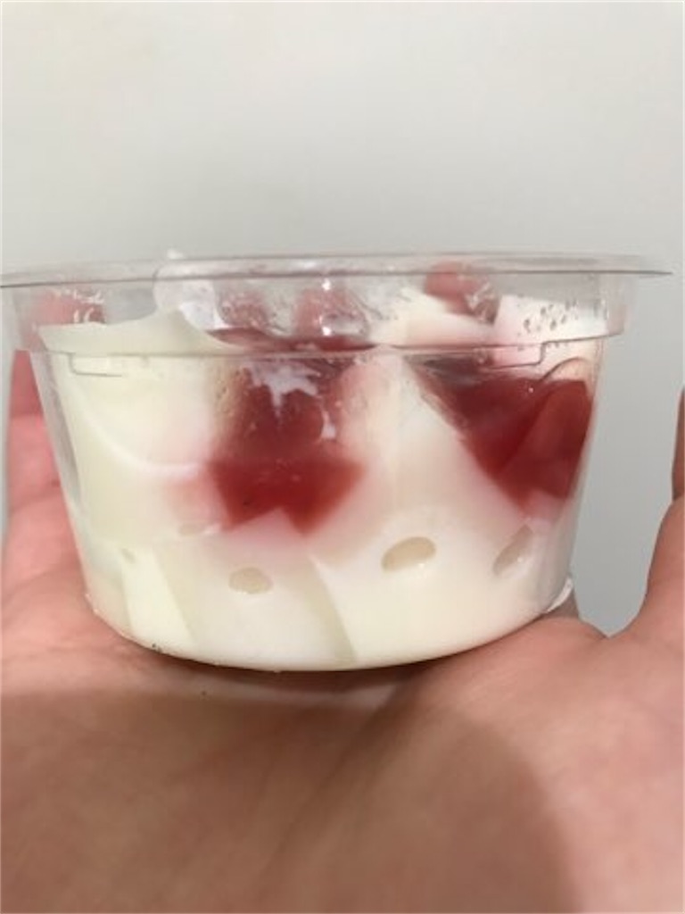 セブンイレブン　みるくわらび　練乳いちご　カロリー　新商品　口コミ　レビュー　実食　ブログ