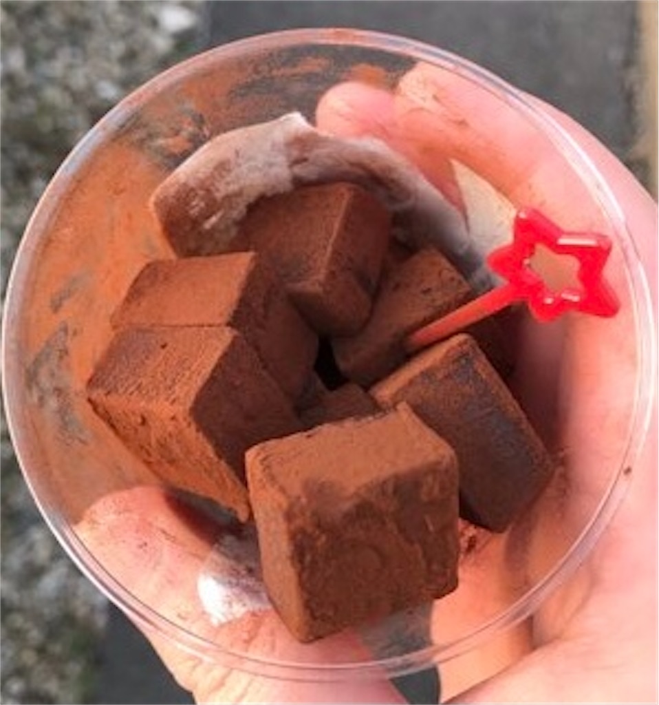 セブンイレブン　とろける生チョコ　カロリー　口コミ　新商品　レビュー　実食　ブログ