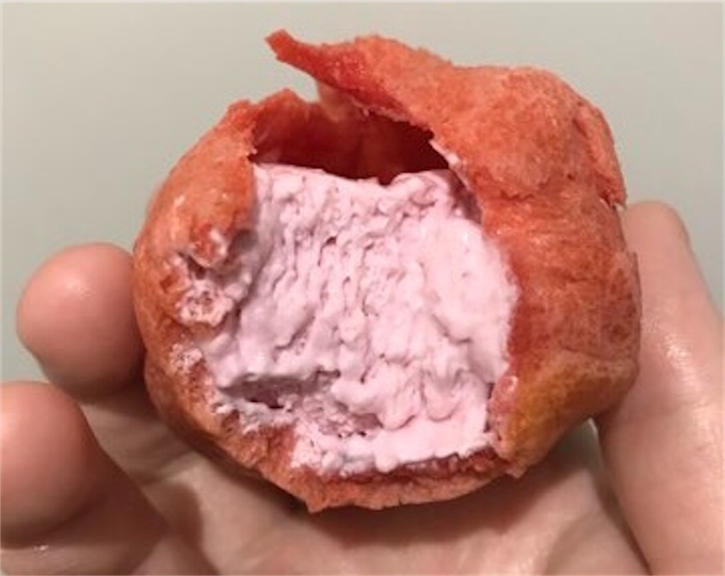 セブンイレブン　いちごのレアチーズもこ