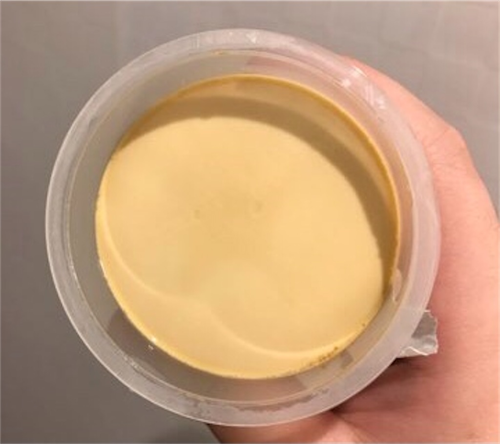 ファミリーマート　カラメル味わう濃い旨プリン