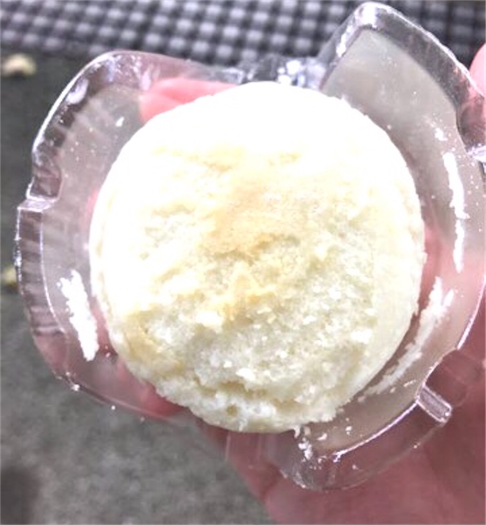 ローソン　白いスフレチーズケーキ