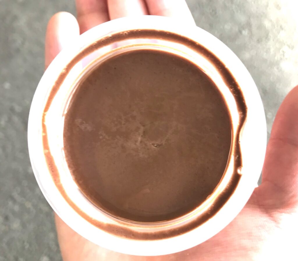 ファミリーマート　スプーンで食べる冬ショコラ　カロリー　新商品　実食　口コミ