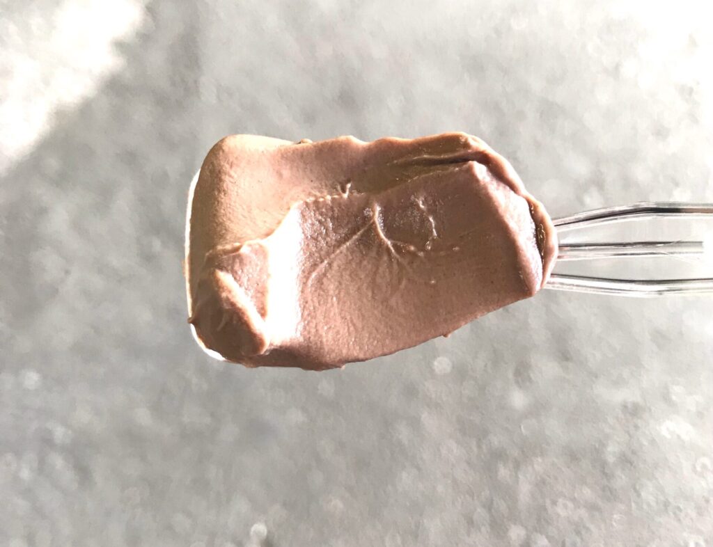 ファミリーマート　スプーンで食べる冬ショコラ　カロリー　新商品　実食　口コミ