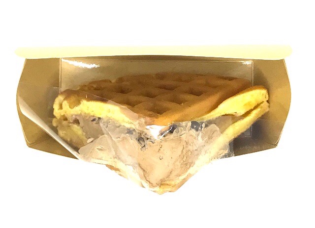 ワッフルケーキ チョコチップ&チョコクリーム ファミリーマート 口コミ ブログ レビュー