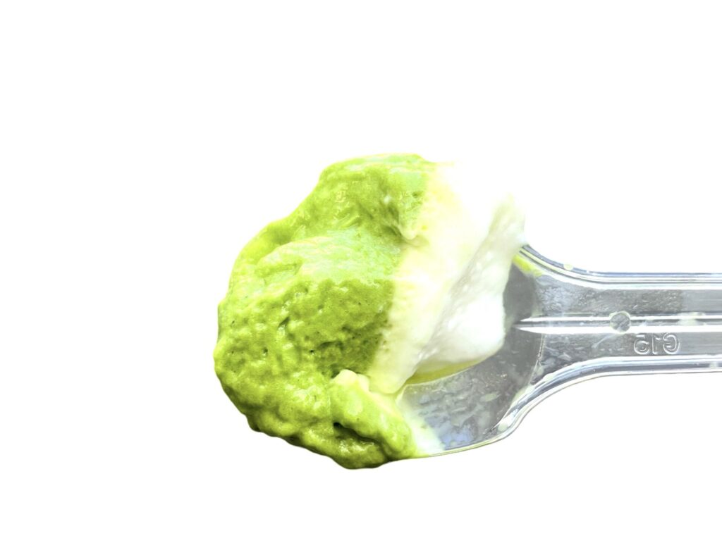 seveneleven-matcha-jelly-mousse-brown-sugar-eating