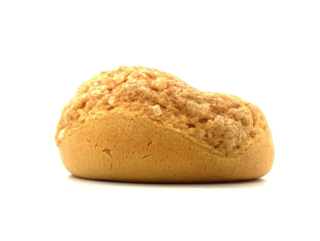 seveneleven-mango-cream-puff-side
