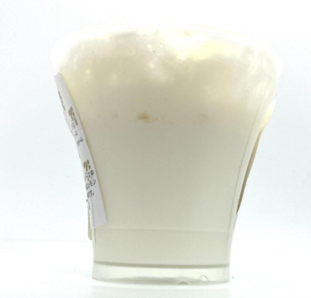 seveneleven-milk-pudding-lemon-sauce-side