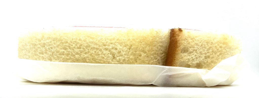 familymart-sweet-kirby-roll-cake-side