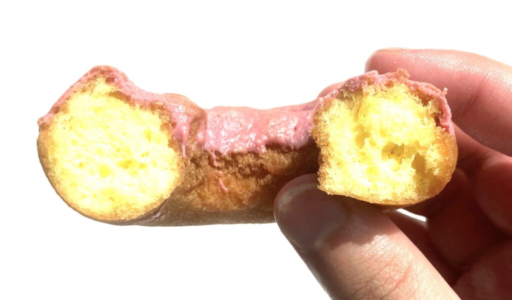 FamilyMart-sweet-potato-donut-eating