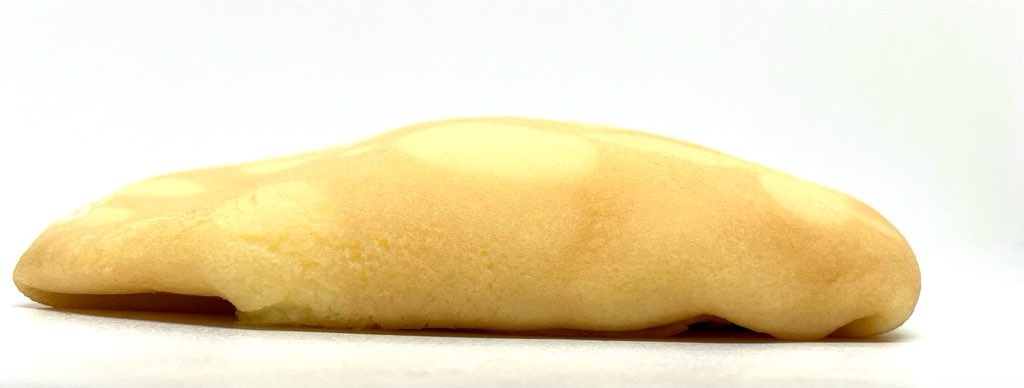 seveneleven-custard-whipped-cream-crepe-side