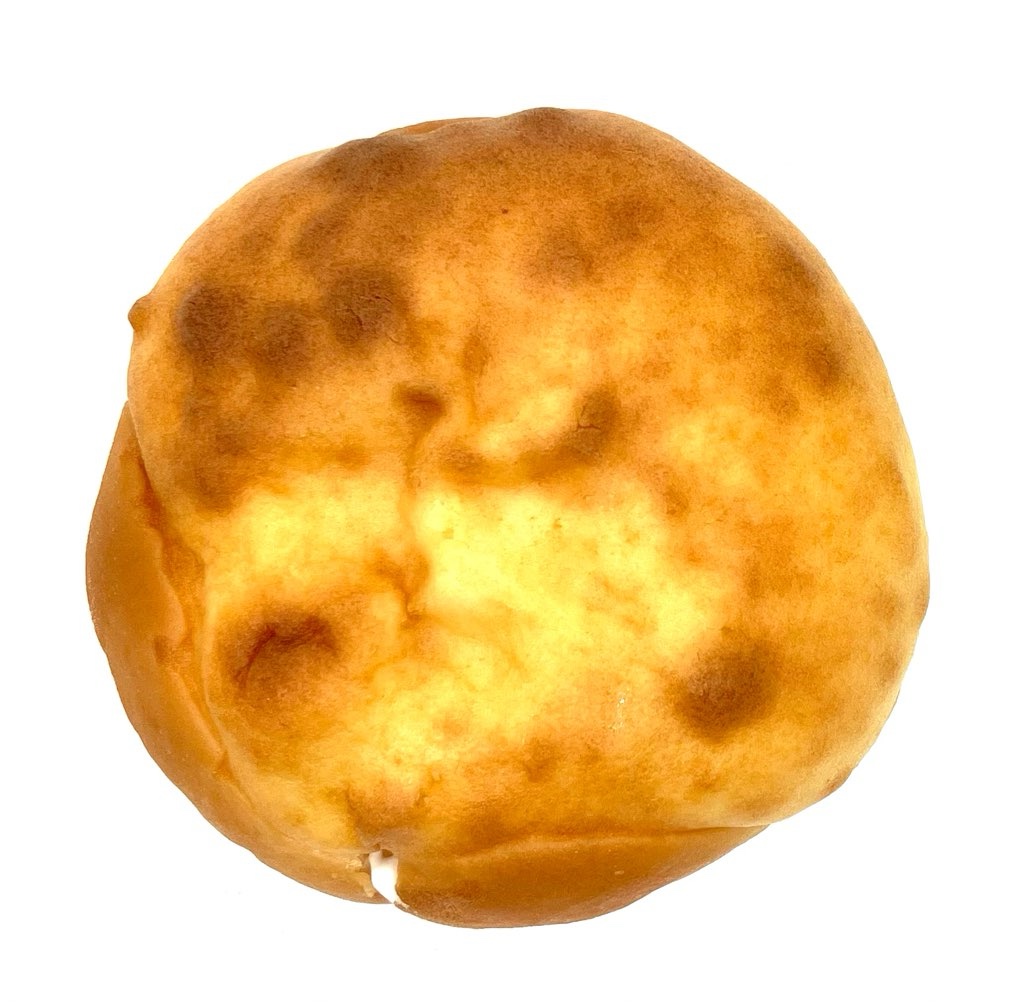 familymart-sweet-custard-cream-cream-puff-bread-up