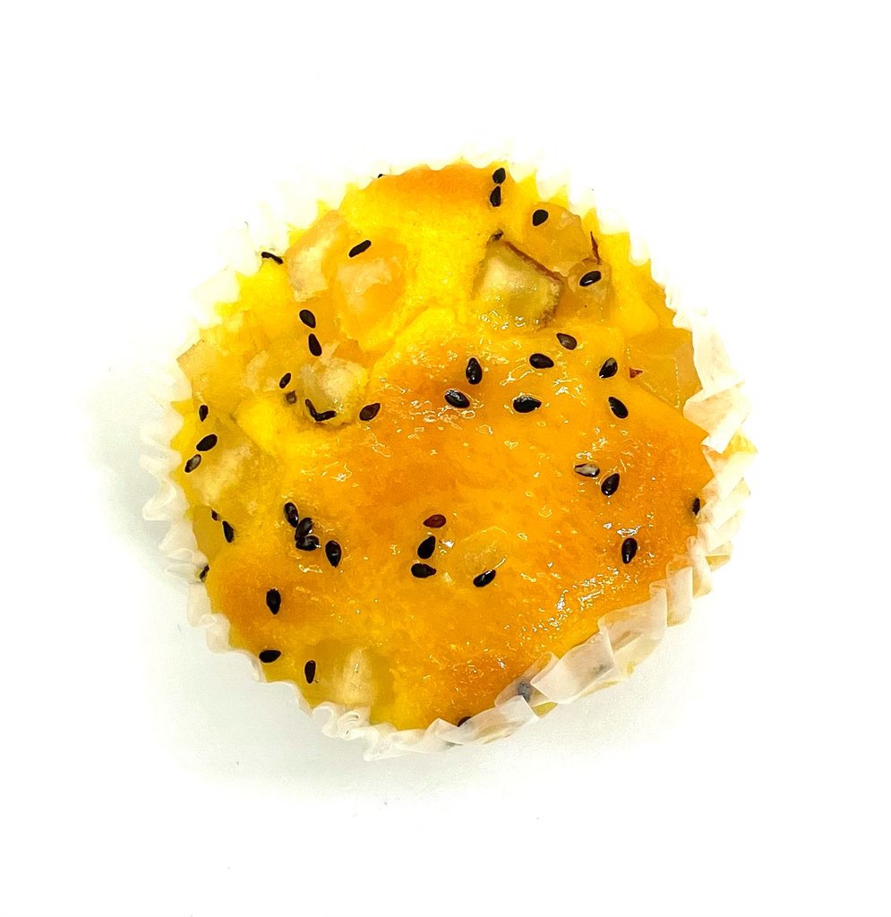 seveneleven-sweet-potato-black-sesame-up