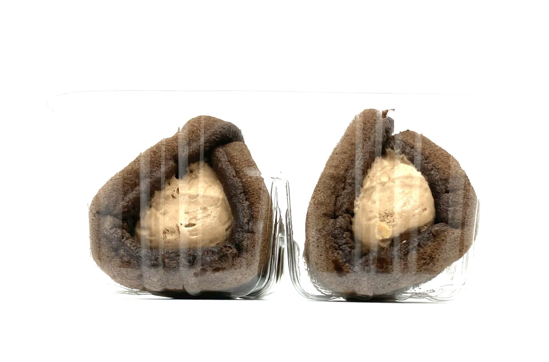 familymart-sweet-living-chocolate-waffle-side