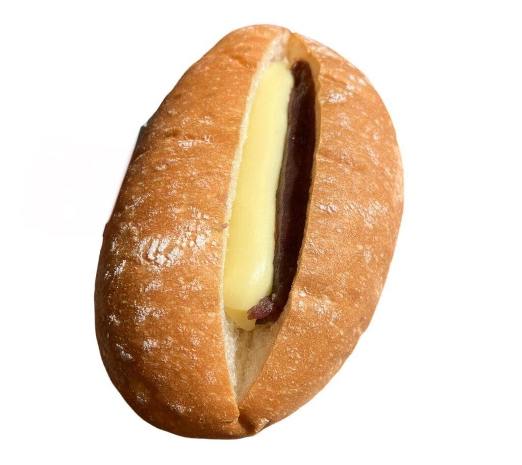 familymart-sweet-france-bread-red-bean-margarine-side
