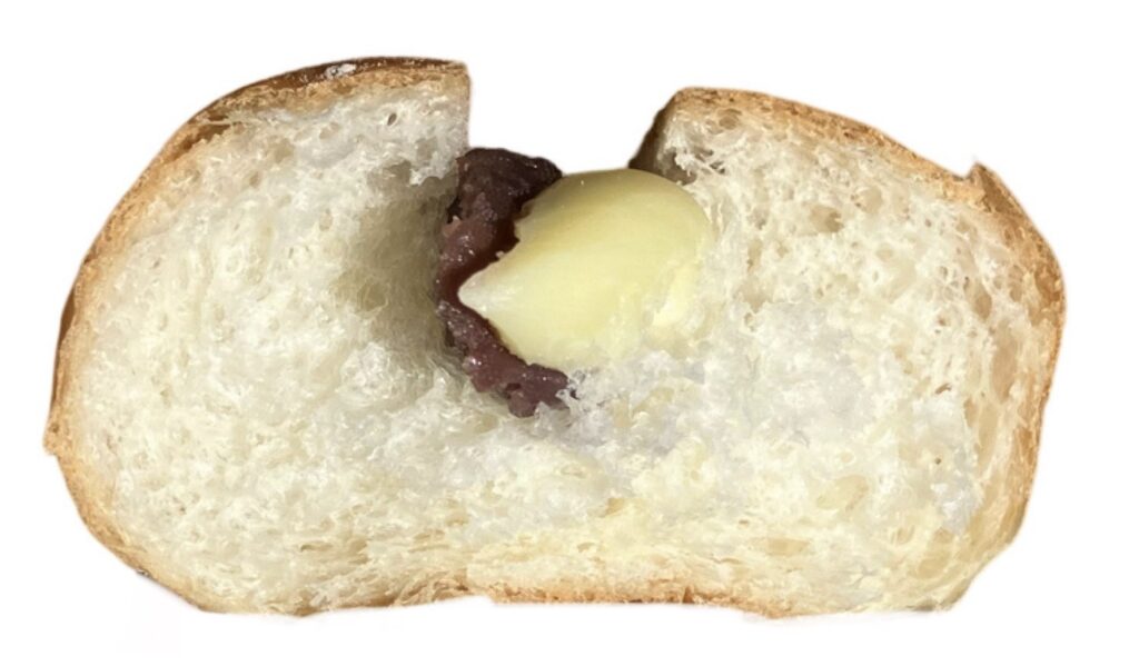 familymart-sweet-france-bread-red-bean-margarine-eating 