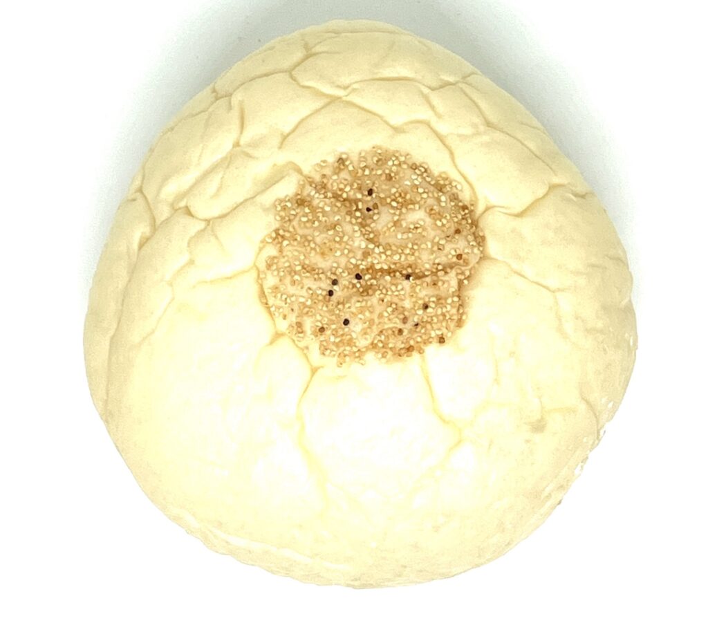 familymart-sweet-red-bean-whipped-cream-bread-up