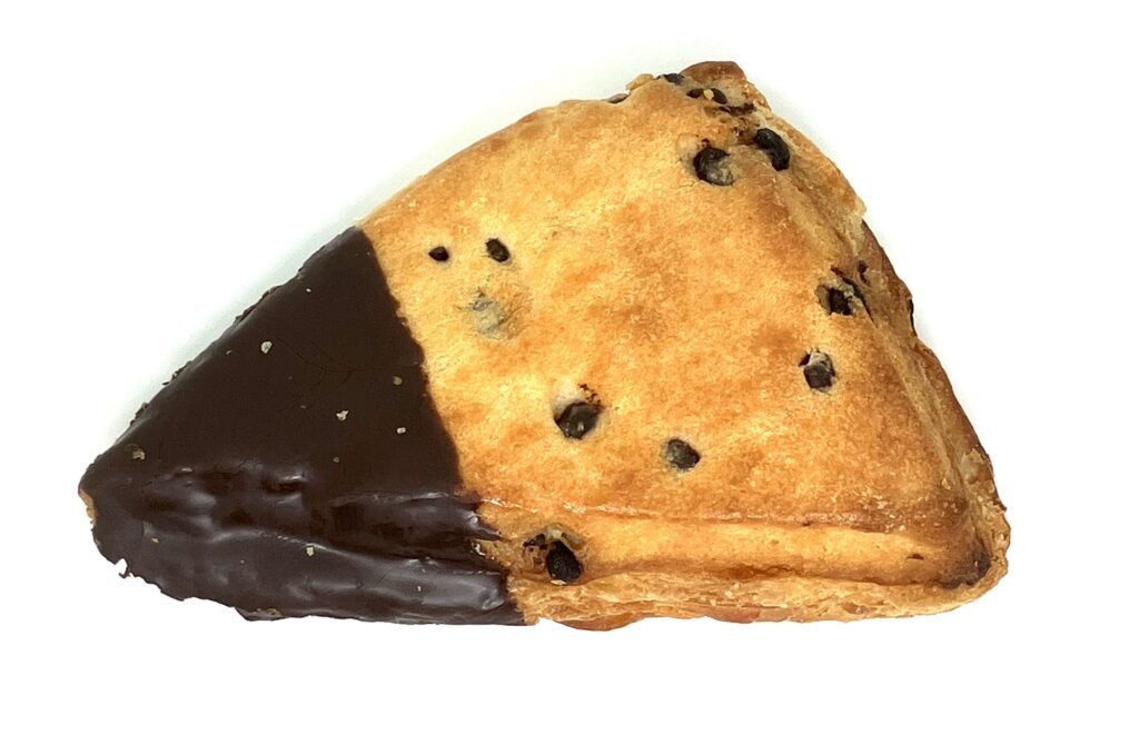 familymart-sweet-scone-croissant-chocolate-up