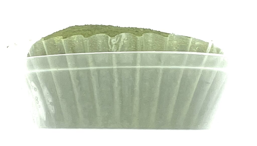seven-eleven-sweets-matcha-bracken-starch-jerry-whipped-cream-side