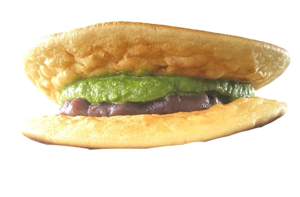 seven-eleven-sweets-pancakes-matcha-red-bean-paste-side