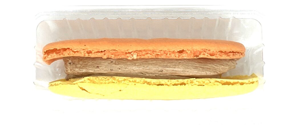 familymart-sweet-macaron-chocolate-passion-pine-up