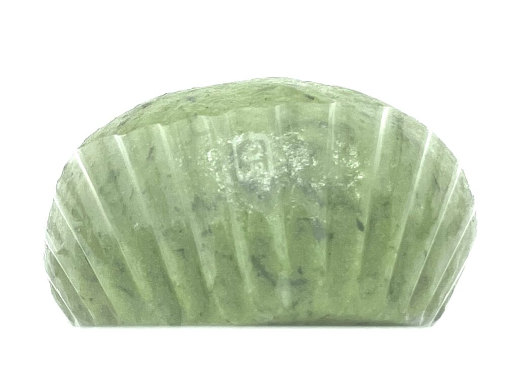 seven-eleven-sweets-rice-cake-mugwort-red-beans-side