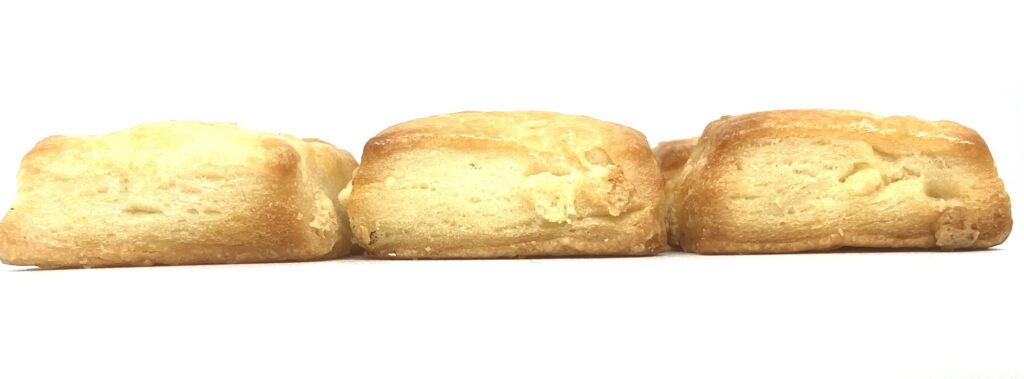 familymart-sweets-scone-cheesecake-side