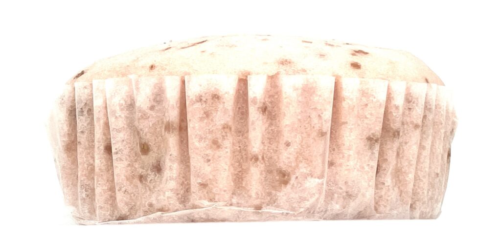 familymart-sweets-strawberry-milk-pan-side