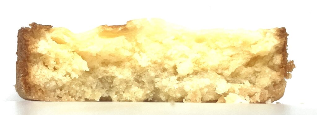 familymart-sweets-summer-baked-cheesecake-tarte-eating