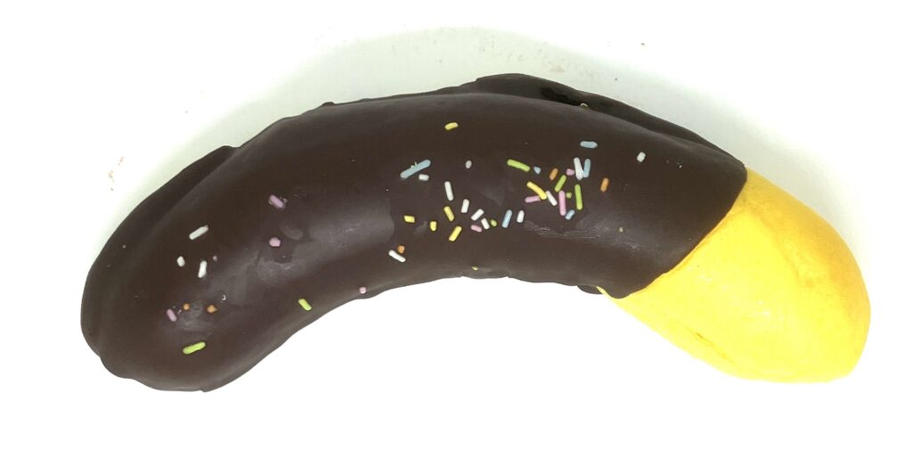 seven-eleven-sweets-chocolate-banana-pan-up