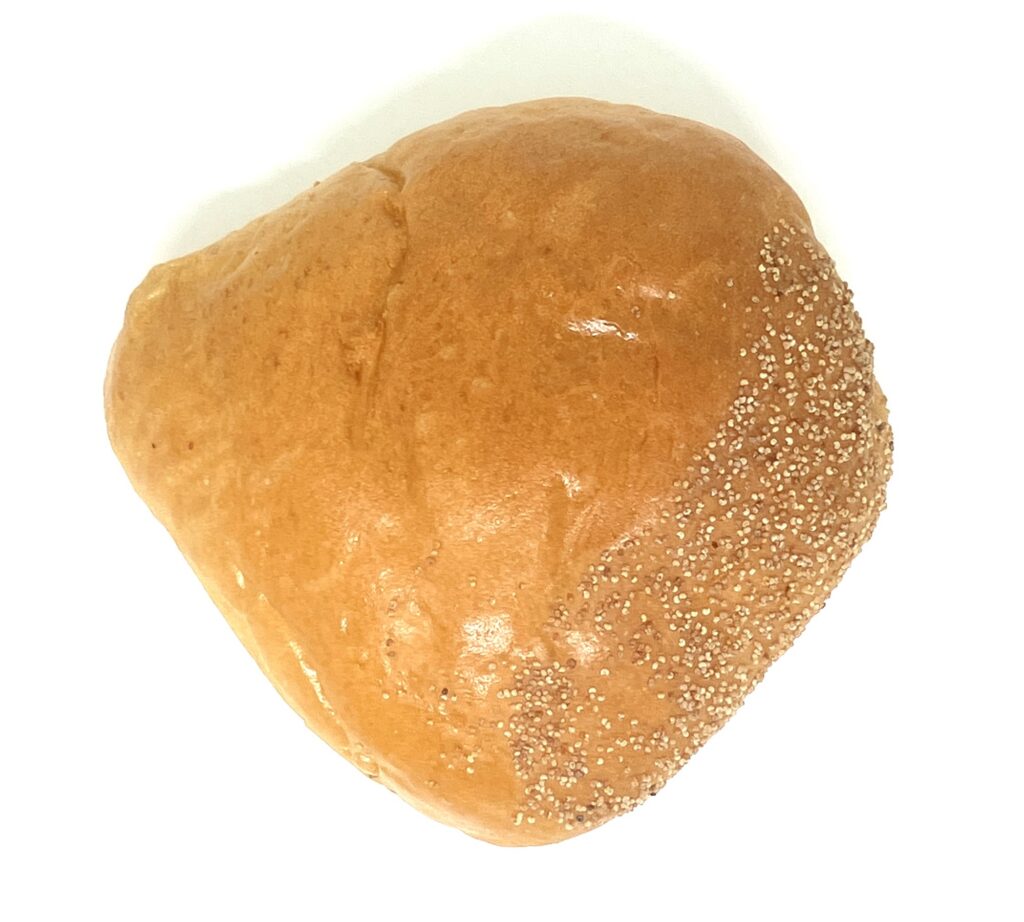 familymart-sweets-marron-cream-pan-up