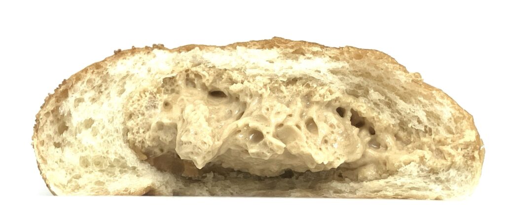 familymart-sweets-marron-cream-pan-eating 