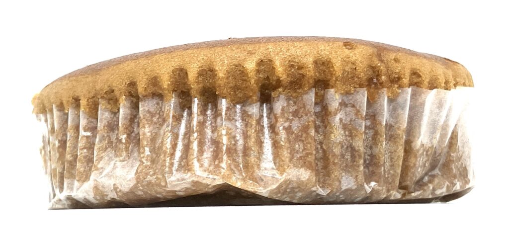 lawson-sweets-brown-sugar-steamed-cake-side