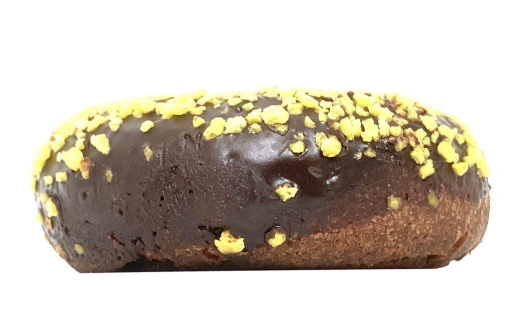 familymart-sweets-chocolate-cake-donut-side