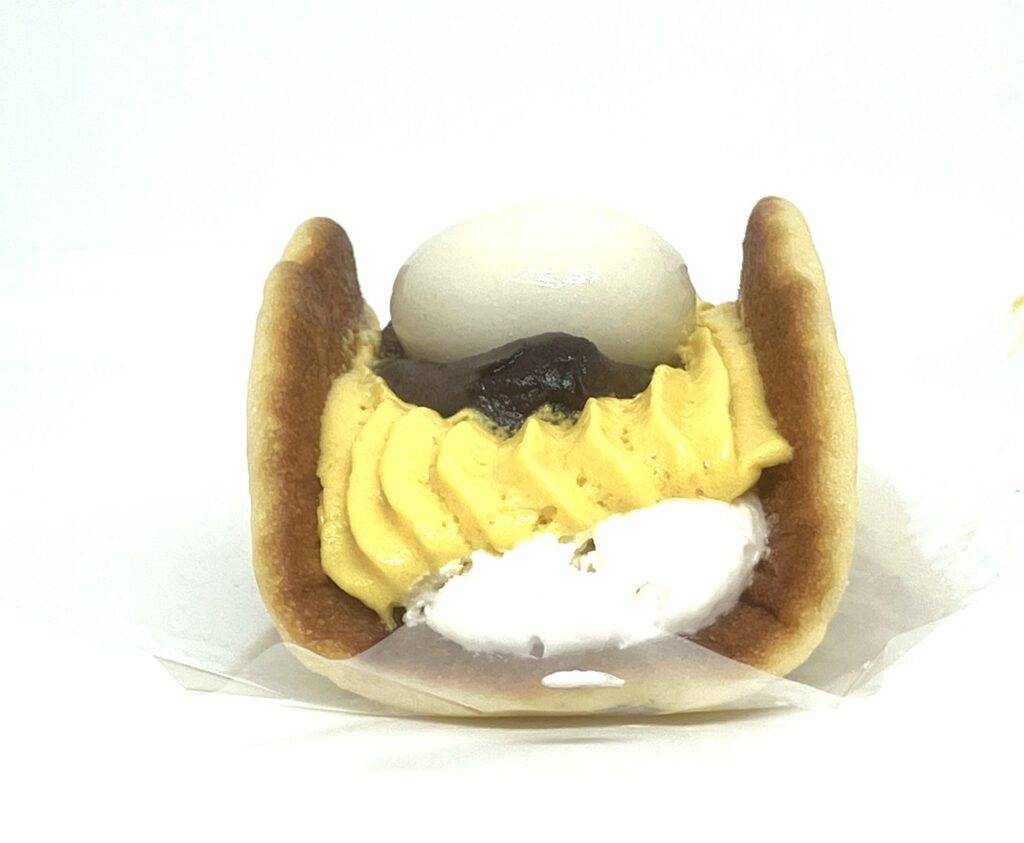 familymart-sweets-mochi-sweet-potato-pam-cake-side