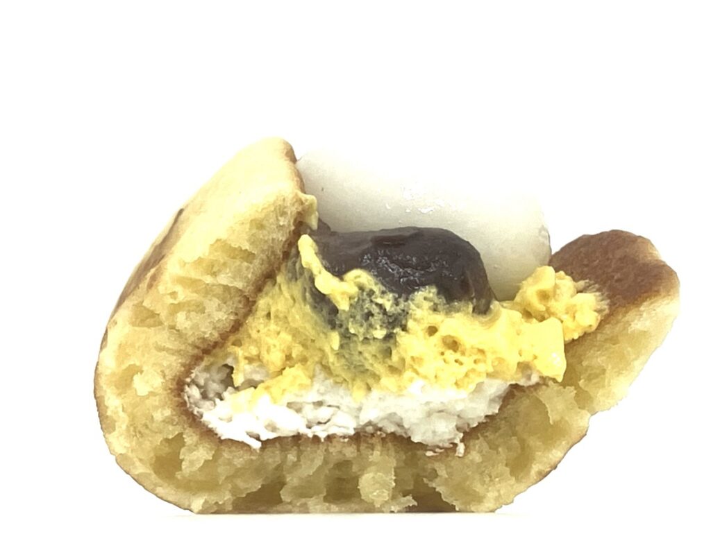 familymart-sweets-mochi-sweet-potato-pam-cake-eating 
