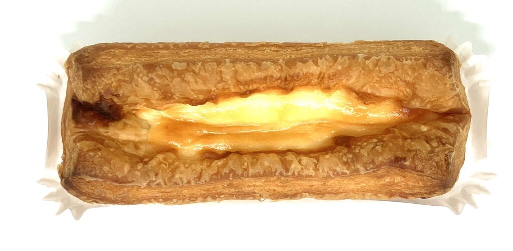 familymart-sweets-cheese-kouign-amann-up