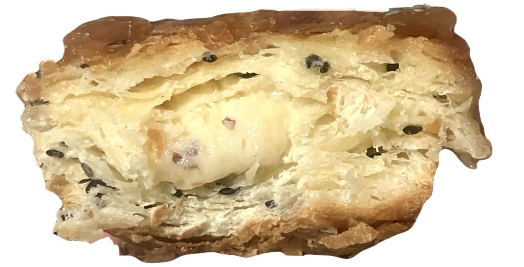 seven-eleven-sweets-candy-sweet-potato-brulee-danish-eating