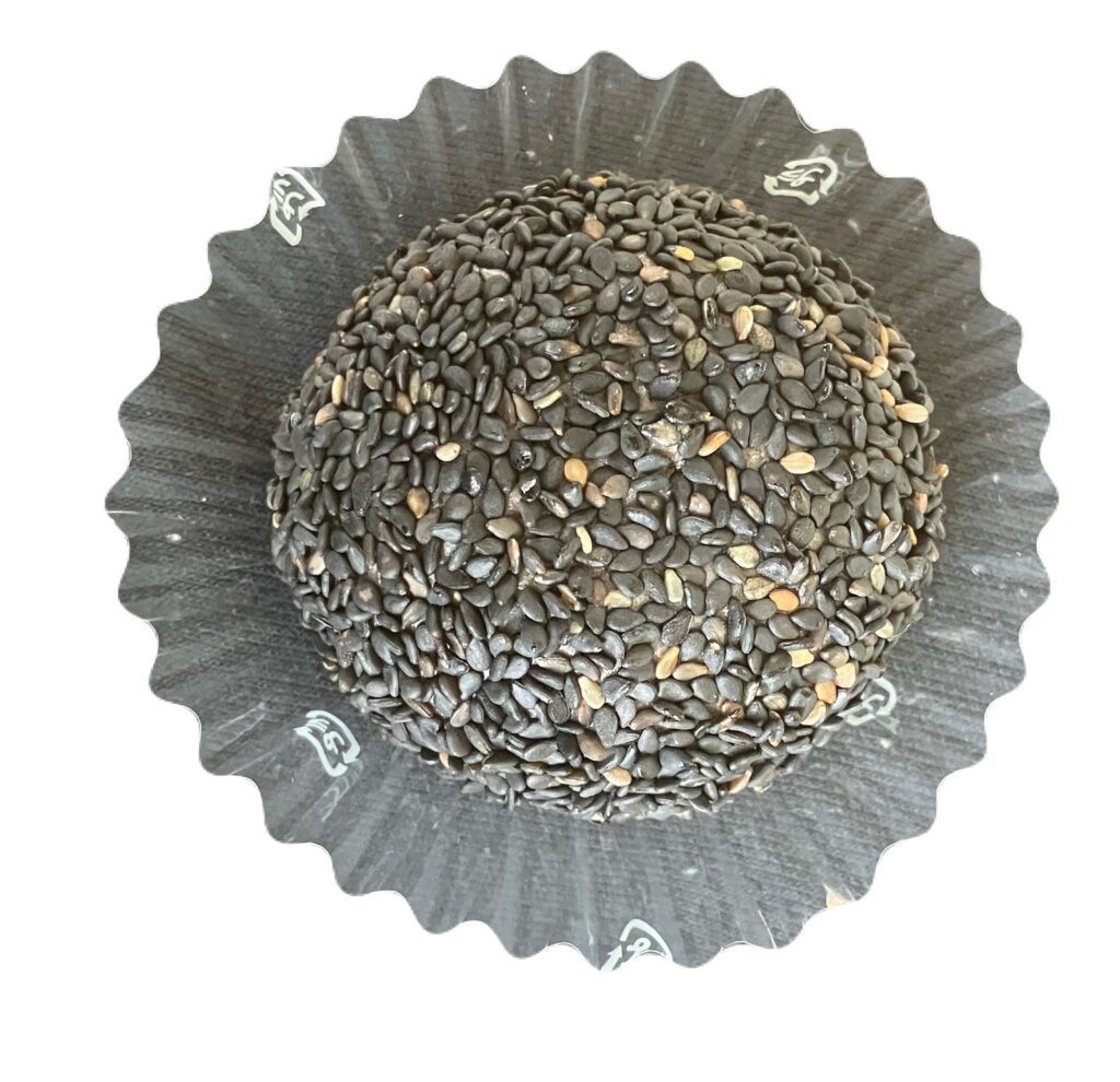 seven-eleven-sweets-sesame-pumpkin-paste-up