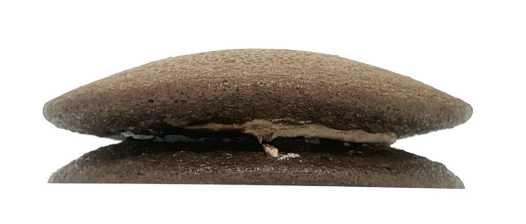 familymart-sweets-chocolate-pancake-side