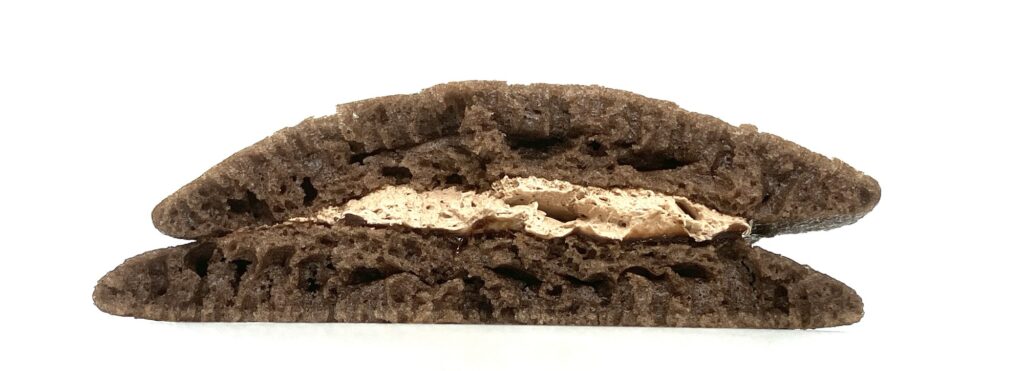 familymart-sweets-chocolate-pancake-eating