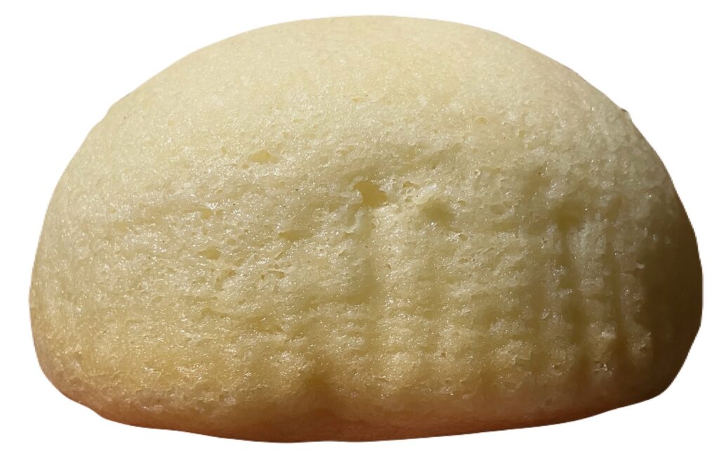 seven-eleven-castella-custard-cream-side