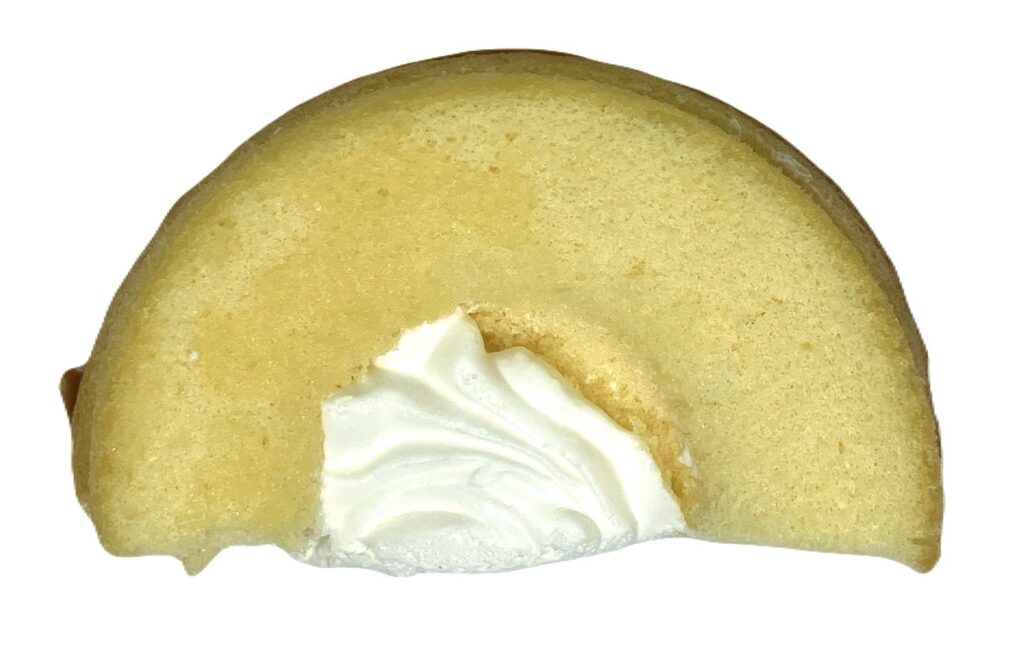 seven-eleven-chiffon-sandwich-whip-cream-up