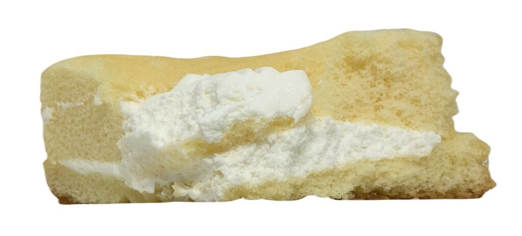 seven-eleven-chiffon-sandwich-whip-cream-eating 