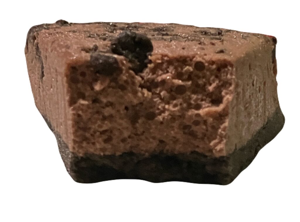 seven-eleven-cocoa-sponge-cake-eating