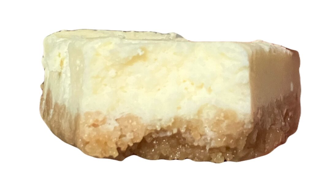 seven-eleven-new-york-cheesecake-eating 