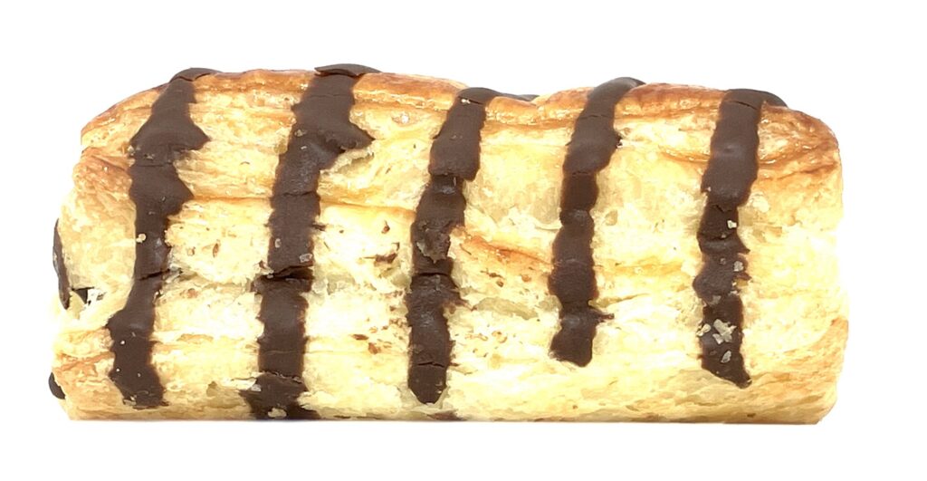 familymart-sweets-apple-pie-custard-cream-chocolate-side