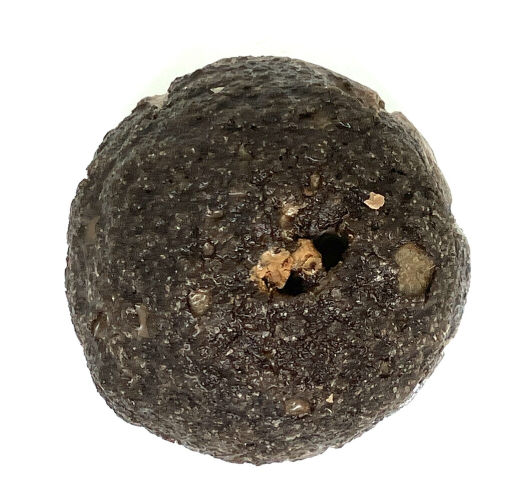 familymart-sweets-caramel-chocolate-cream-puff-up