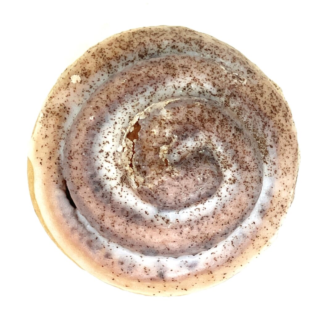 seven-eleven-cinnamon-roll-up