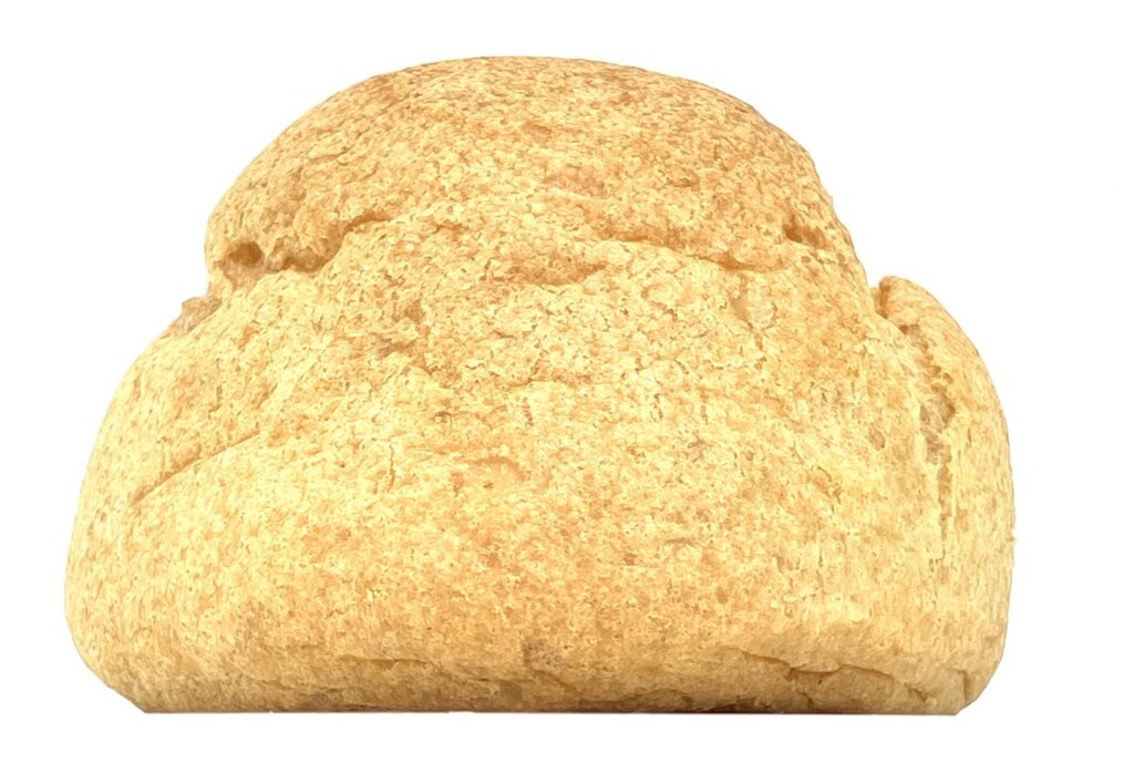 seven-eleven-strawberry-cream-puff-strawberry-sauce-side