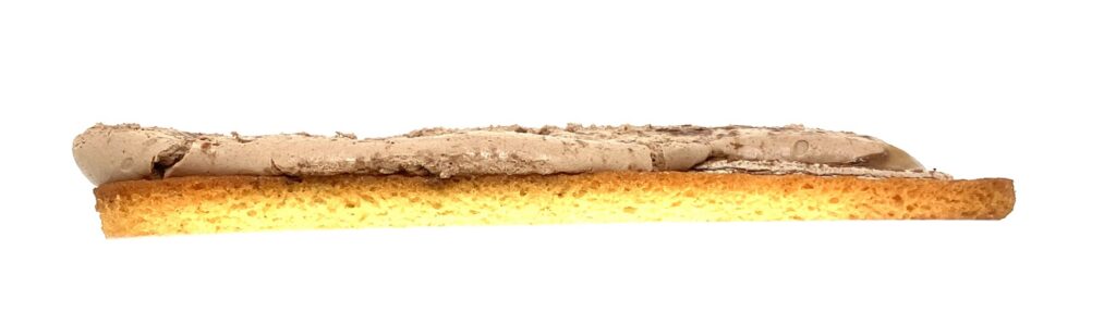 familymart-sweets-salted-caramel-chocolate-side